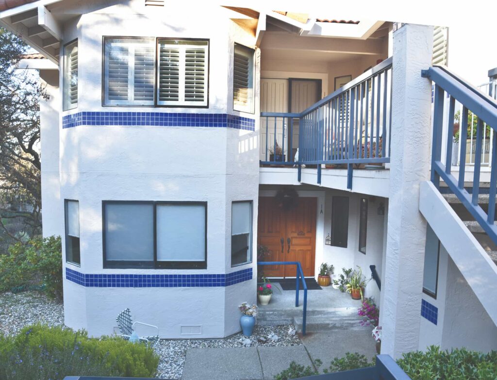 Inverness condo